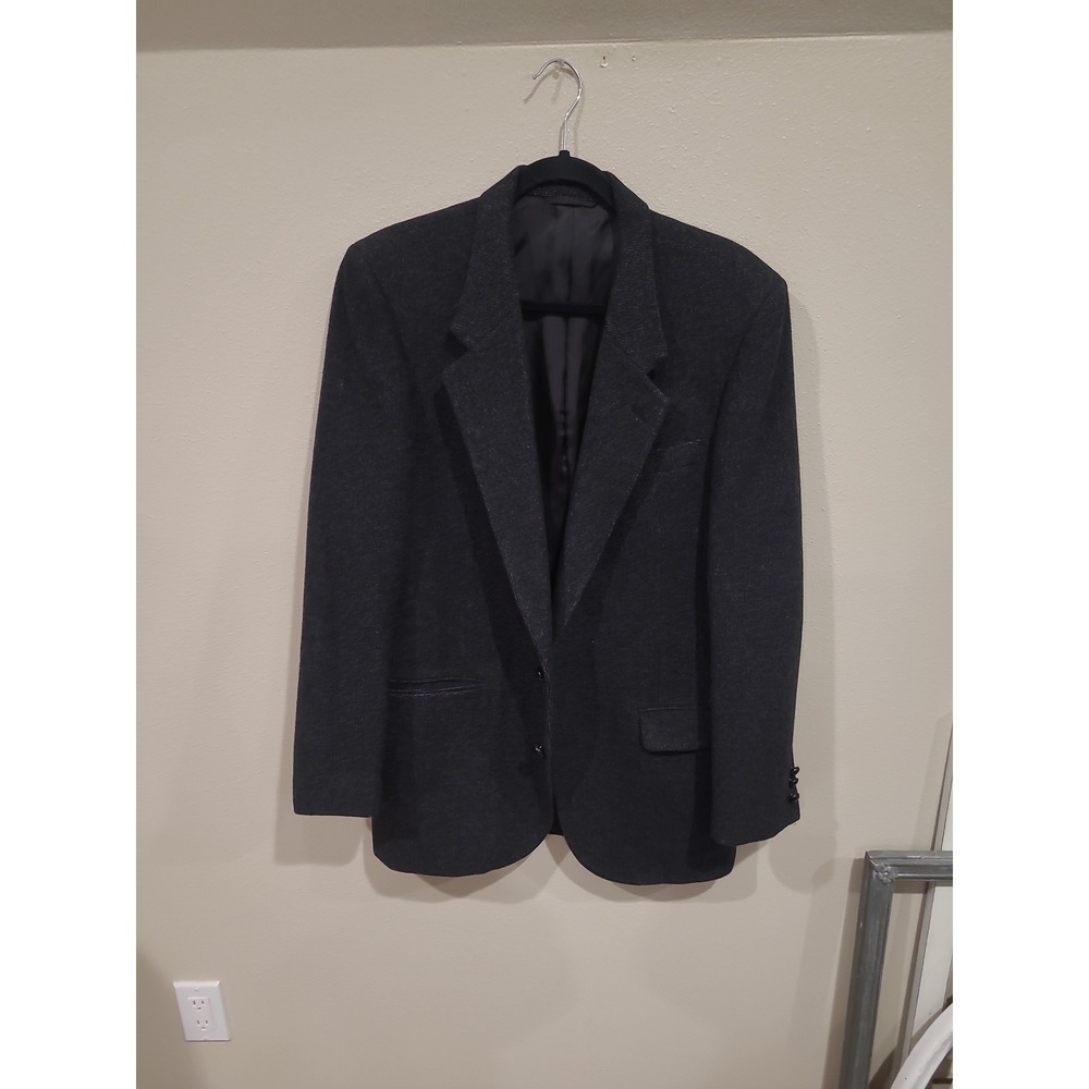 Tailored Camel & Wool blend two button Mens blazer‎ SZ 42L USA made for Shryocks